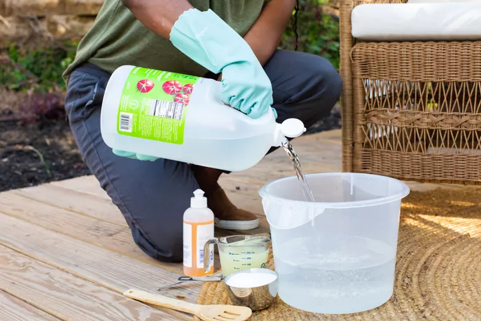 3 Ingredient Homemade Weed killer With epsom Salt